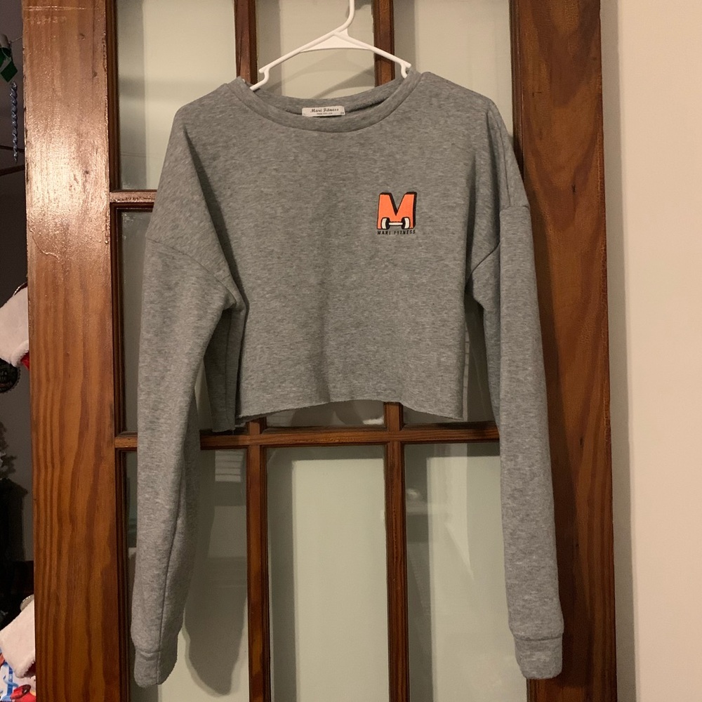 Mari Fitness Crop Sweatshirt S/M - EUC